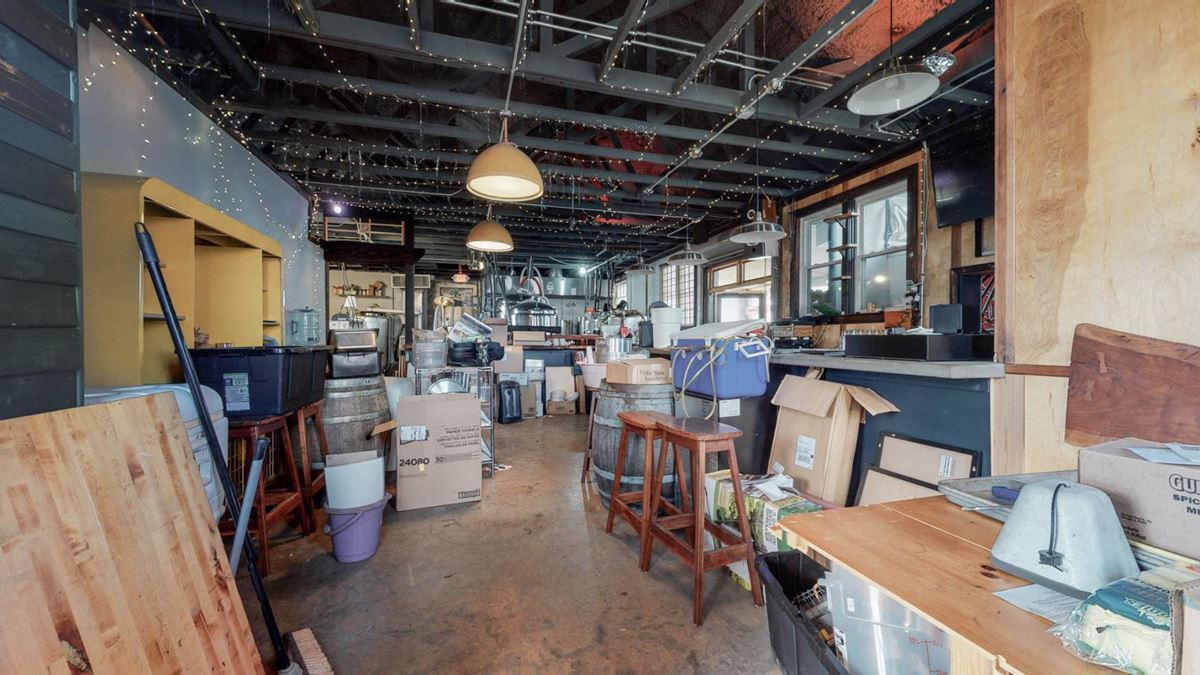 1011 Elm Hill Pike, Nashville, TN Retail Building